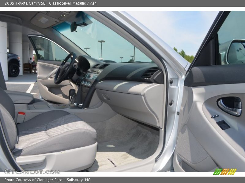 Classic Silver Metallic / Ash 2009 Toyota Camry SE