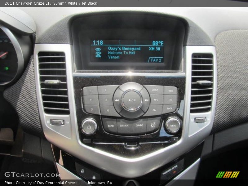 Summit White / Jet Black 2011 Chevrolet Cruze LT