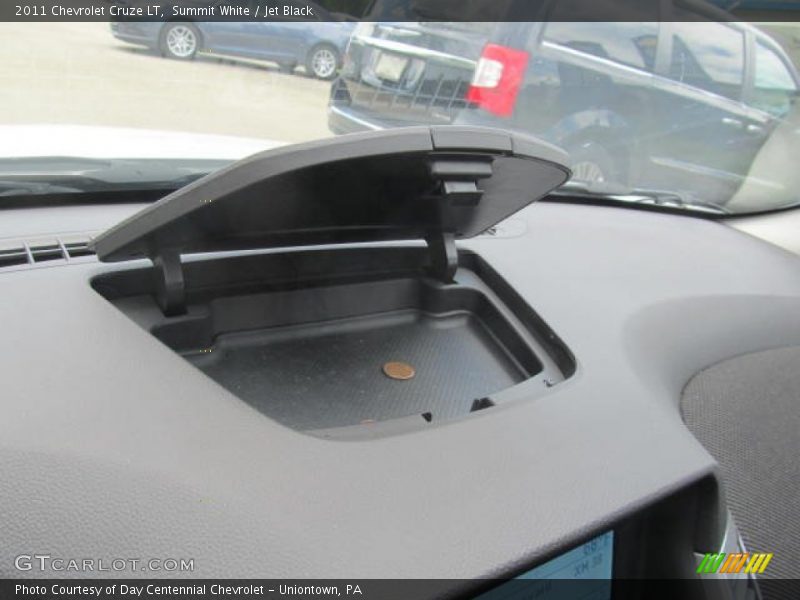 Summit White / Jet Black 2011 Chevrolet Cruze LT