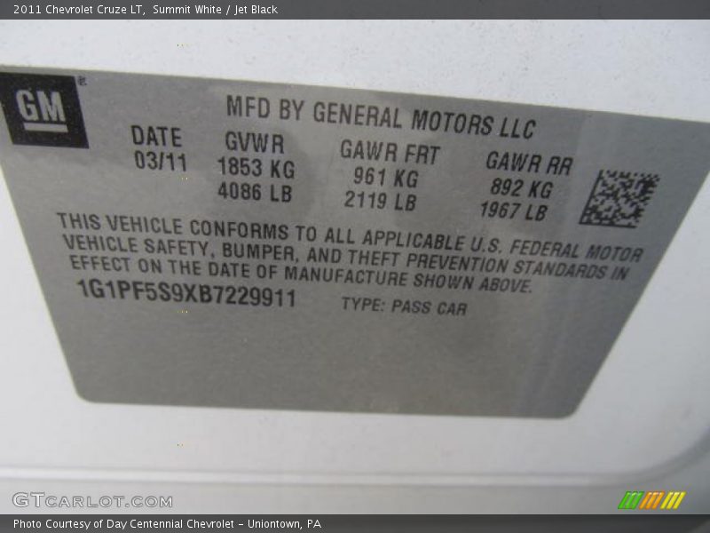 Summit White / Jet Black 2011 Chevrolet Cruze LT