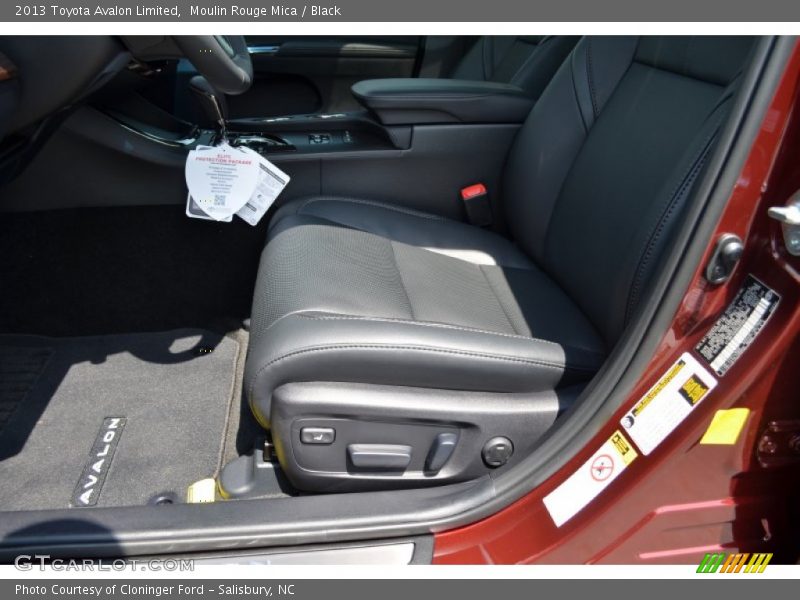 Moulin Rouge Mica / Black 2013 Toyota Avalon Limited
