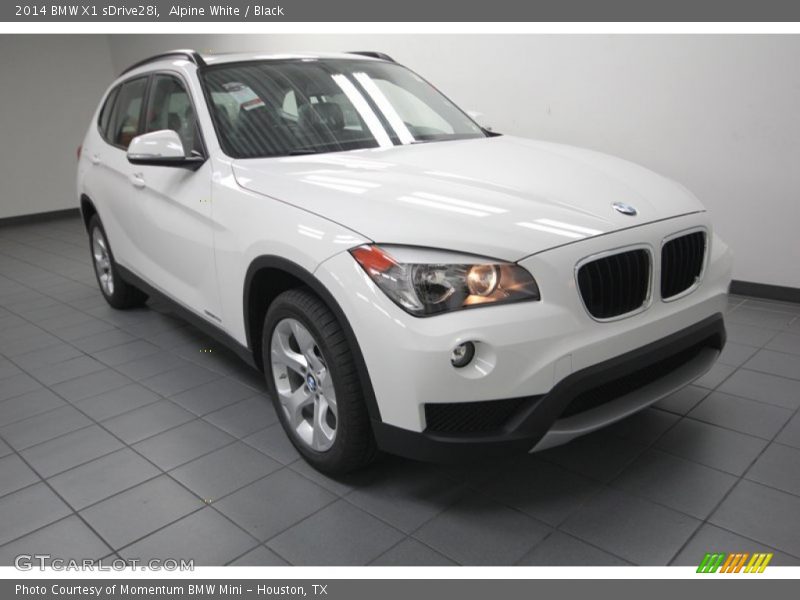 Alpine White / Black 2014 BMW X1 sDrive28i