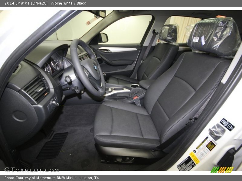 Alpine White / Black 2014 BMW X1 sDrive28i