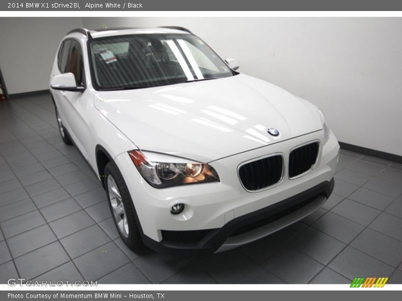 Alpine White / Black 2014 BMW X1 sDrive28i