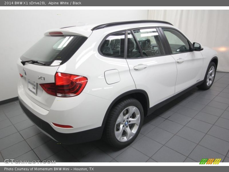 Alpine White / Black 2014 BMW X1 sDrive28i