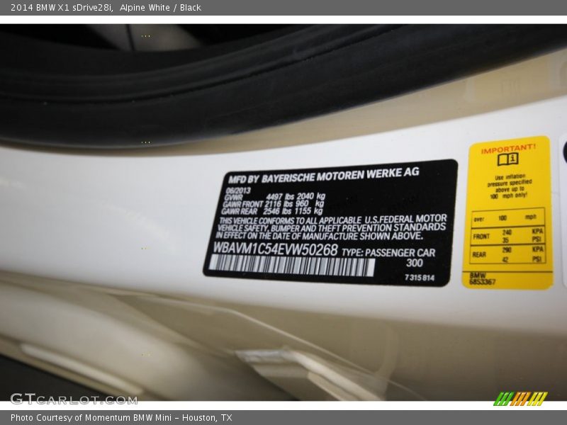 Alpine White / Black 2014 BMW X1 sDrive28i