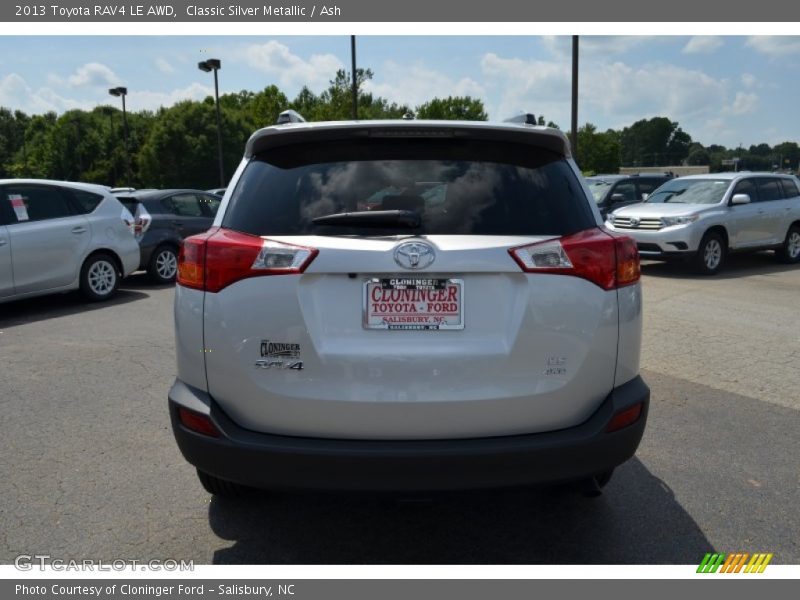Classic Silver Metallic / Ash 2013 Toyota RAV4 LE AWD