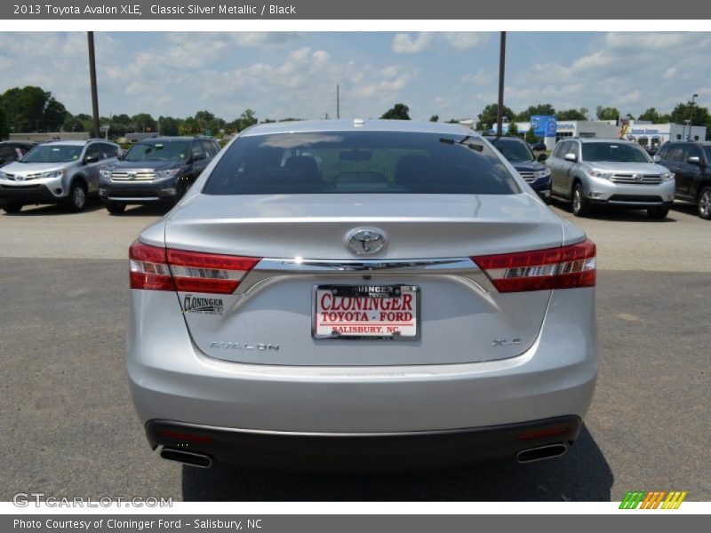 Classic Silver Metallic / Black 2013 Toyota Avalon XLE