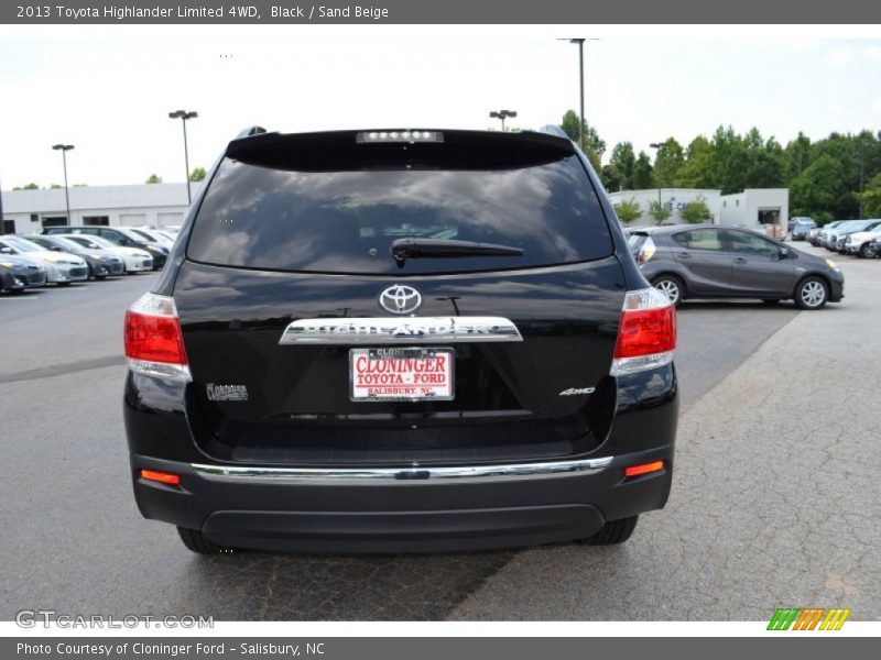 Black / Sand Beige 2013 Toyota Highlander Limited 4WD