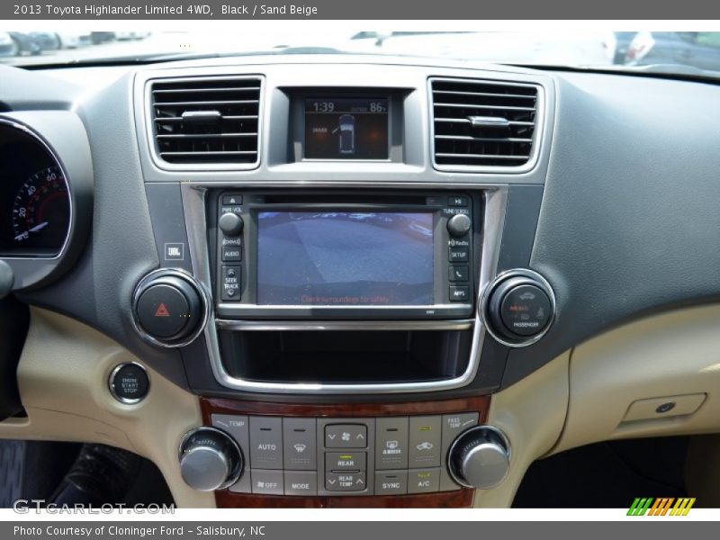 Black / Sand Beige 2013 Toyota Highlander Limited 4WD