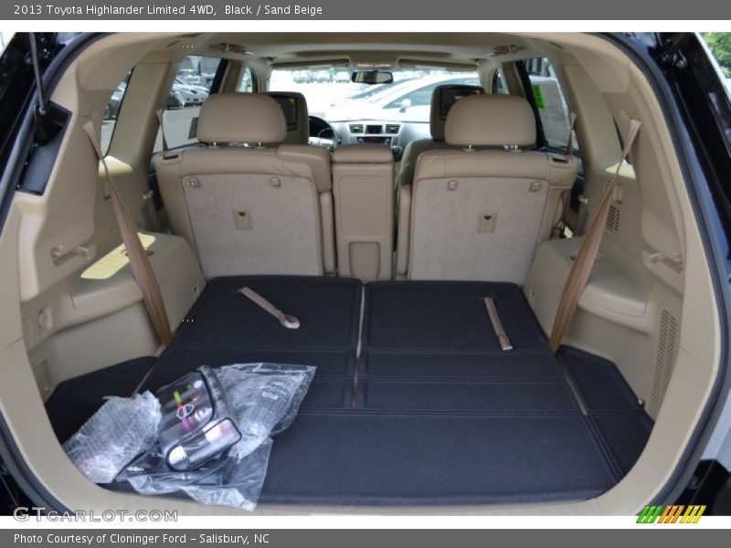 Black / Sand Beige 2013 Toyota Highlander Limited 4WD