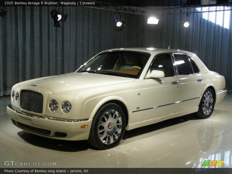 Magnolia / Cotswold 2005 Bentley Arnage R Mulliner