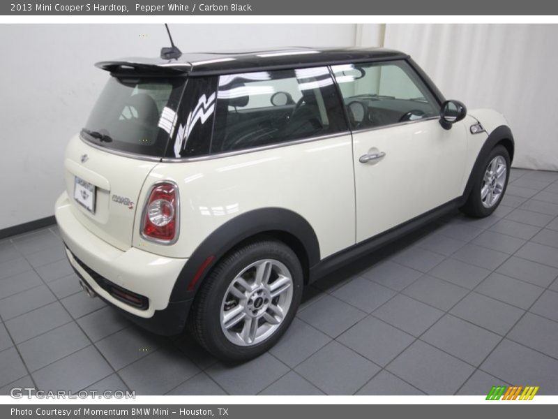 Pepper White / Carbon Black 2013 Mini Cooper S Hardtop
