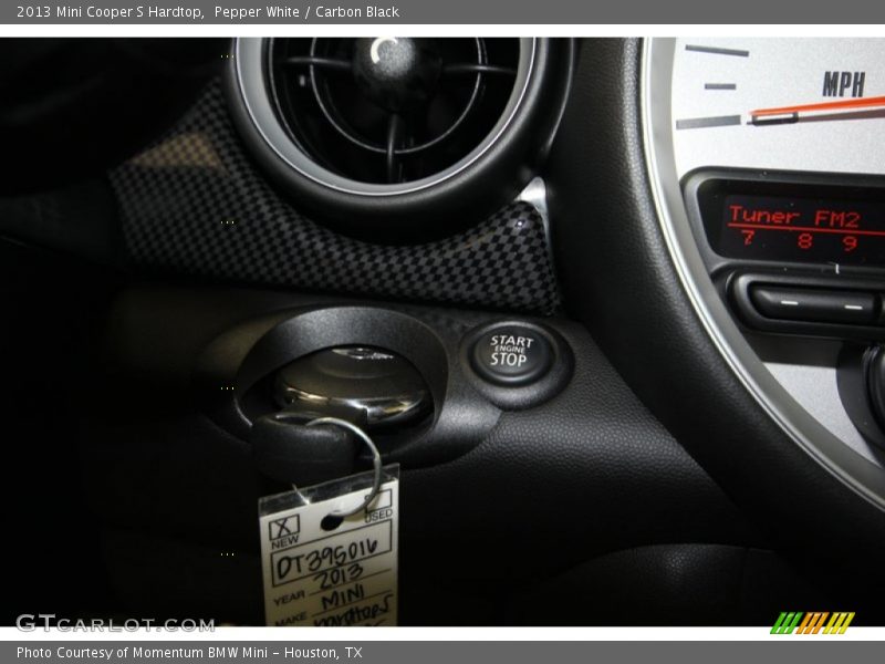 Pepper White / Carbon Black 2013 Mini Cooper S Hardtop