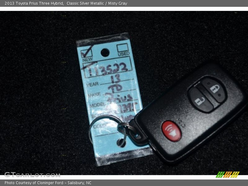 Classic Silver Metallic / Misty Gray 2013 Toyota Prius Three Hybrid