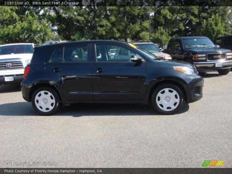 Black Sand Pearl / Charcoal 2010 Scion xD