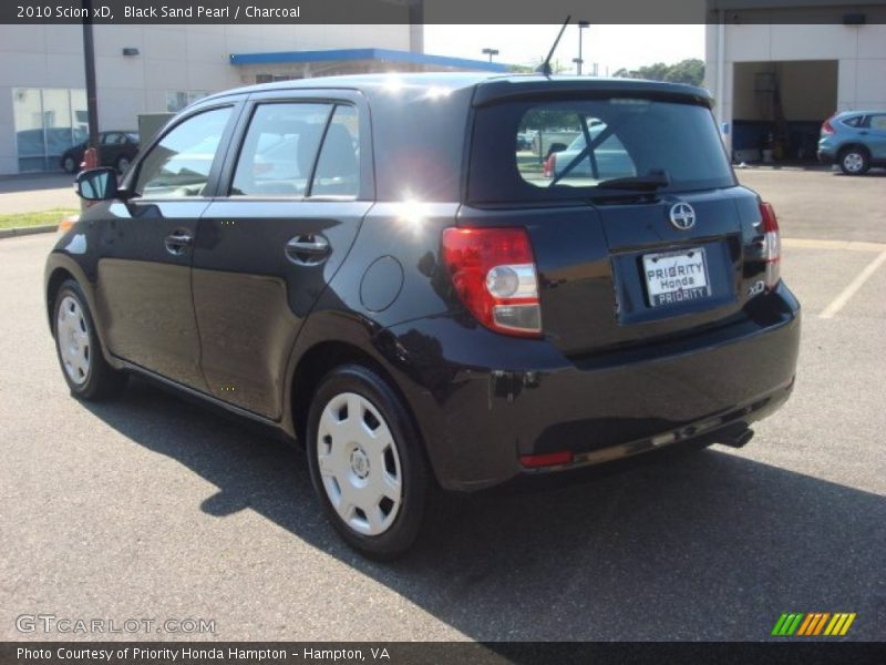 Black Sand Pearl / Charcoal 2010 Scion xD