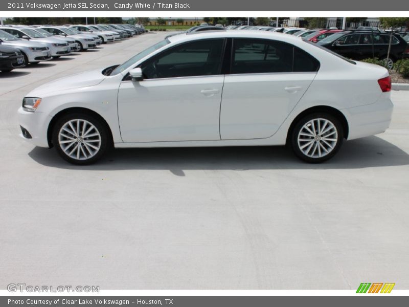 Candy White / Titan Black 2011 Volkswagen Jetta SEL Sedan