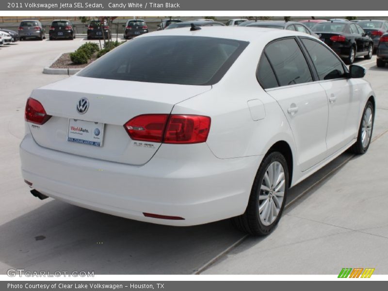 Candy White / Titan Black 2011 Volkswagen Jetta SEL Sedan