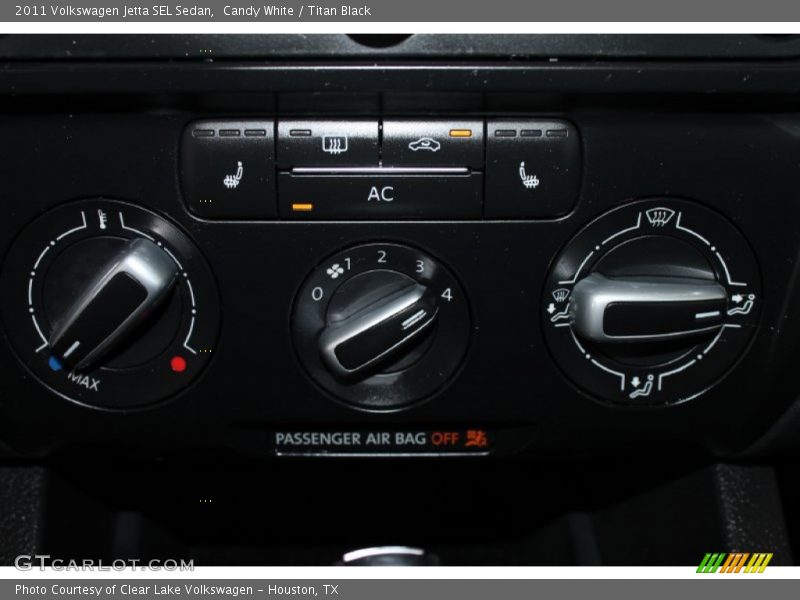 Candy White / Titan Black 2011 Volkswagen Jetta SEL Sedan
