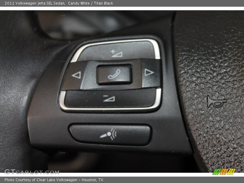 Candy White / Titan Black 2011 Volkswagen Jetta SEL Sedan
