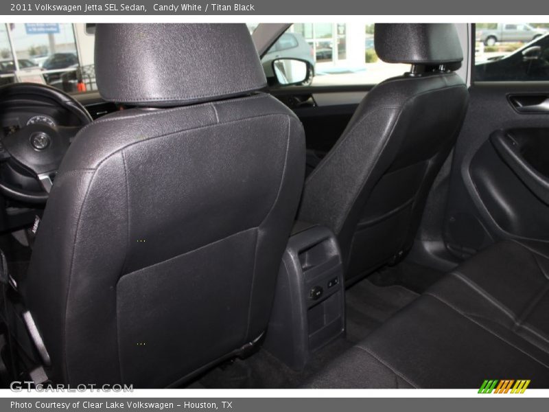Candy White / Titan Black 2011 Volkswagen Jetta SEL Sedan