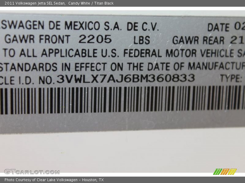 Candy White / Titan Black 2011 Volkswagen Jetta SEL Sedan