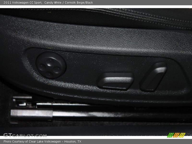 Candy White / Cornsilk Beige/Black 2011 Volkswagen CC Sport