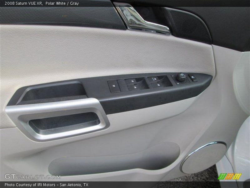Polar White / Gray 2008 Saturn VUE XR