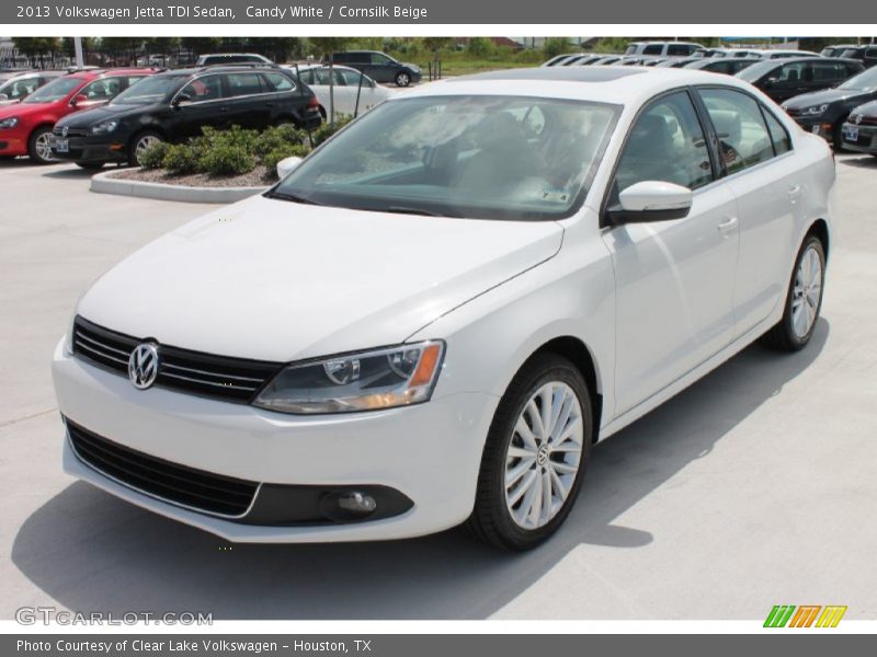 Candy White / Cornsilk Beige 2013 Volkswagen Jetta TDI Sedan