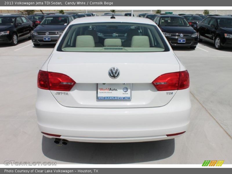 Candy White / Cornsilk Beige 2013 Volkswagen Jetta TDI Sedan