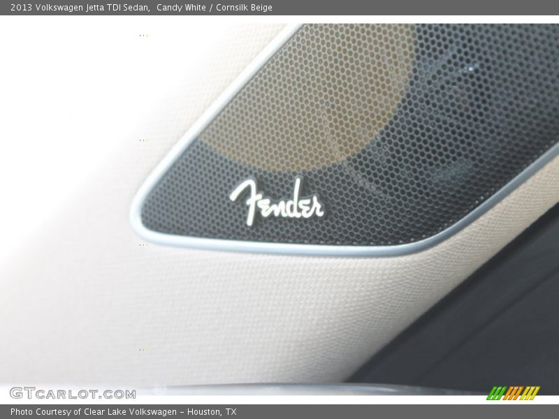 Candy White / Cornsilk Beige 2013 Volkswagen Jetta TDI Sedan