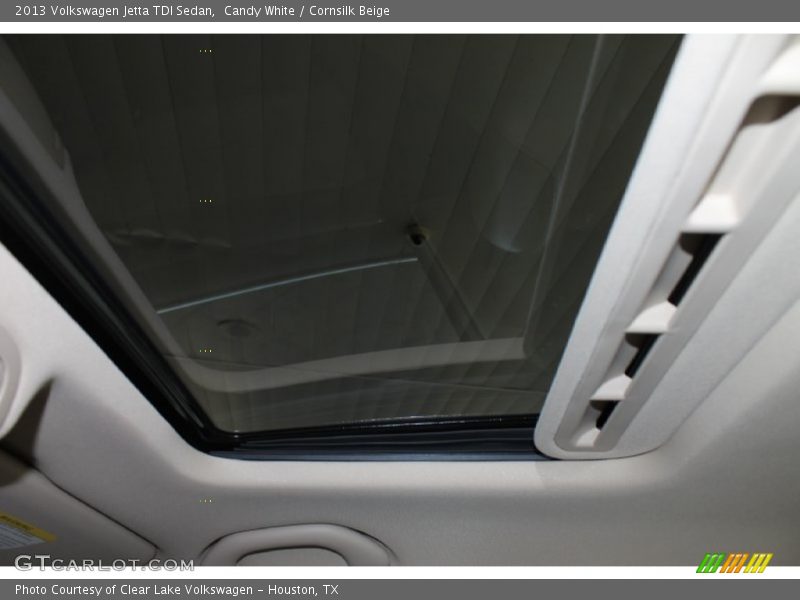 Candy White / Cornsilk Beige 2013 Volkswagen Jetta TDI Sedan