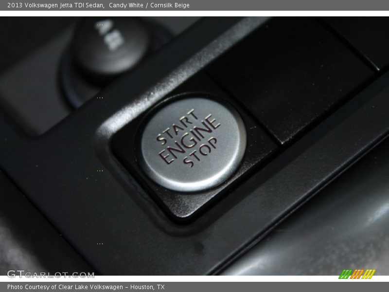 Candy White / Cornsilk Beige 2013 Volkswagen Jetta TDI Sedan