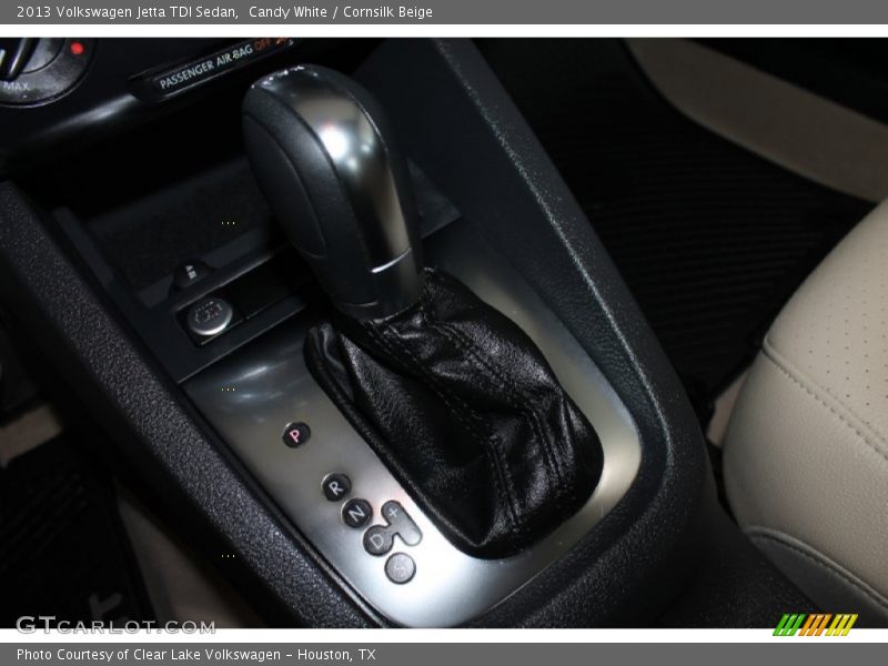 Candy White / Cornsilk Beige 2013 Volkswagen Jetta TDI Sedan