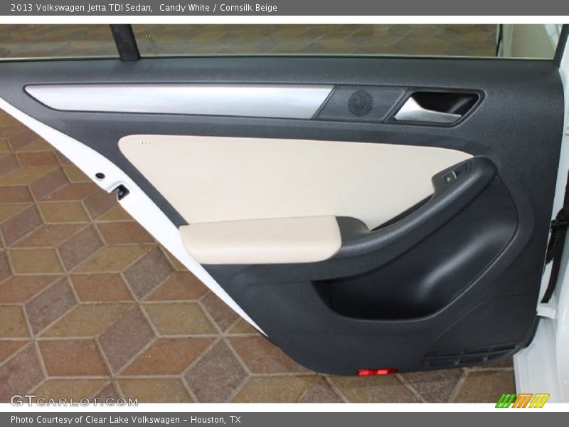 Candy White / Cornsilk Beige 2013 Volkswagen Jetta TDI Sedan