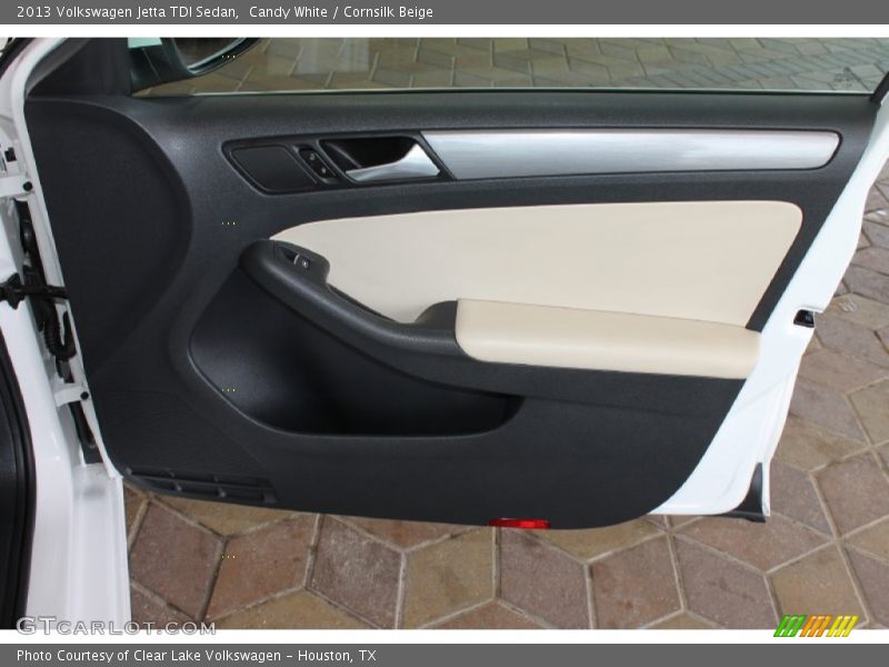 Candy White / Cornsilk Beige 2013 Volkswagen Jetta TDI Sedan