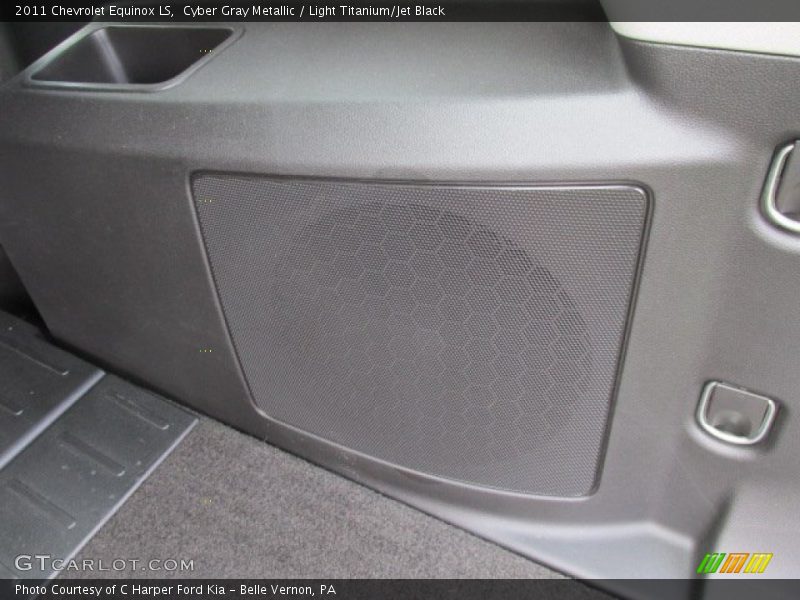 Cyber Gray Metallic / Light Titanium/Jet Black 2011 Chevrolet Equinox LS