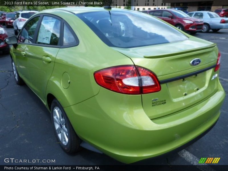 Lime Squeeze / Charcoal Black 2013 Ford Fiesta SE Sedan