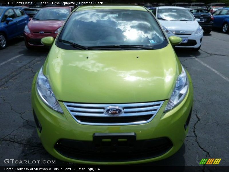 Lime Squeeze / Charcoal Black 2013 Ford Fiesta SE Sedan