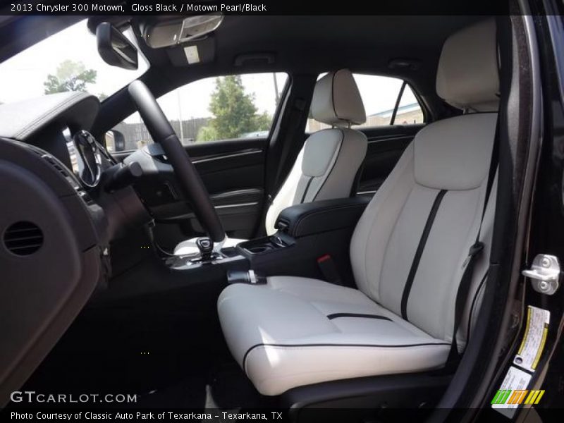 Front Seat of 2013 300 Motown