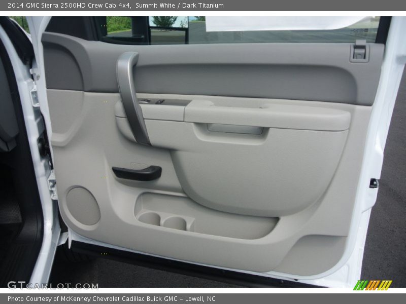 Door Panel of 2014 Sierra 2500HD Crew Cab 4x4