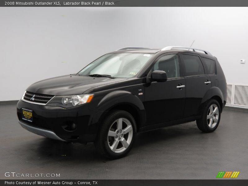 Labrador Black Pearl / Black 2008 Mitsubishi Outlander XLS