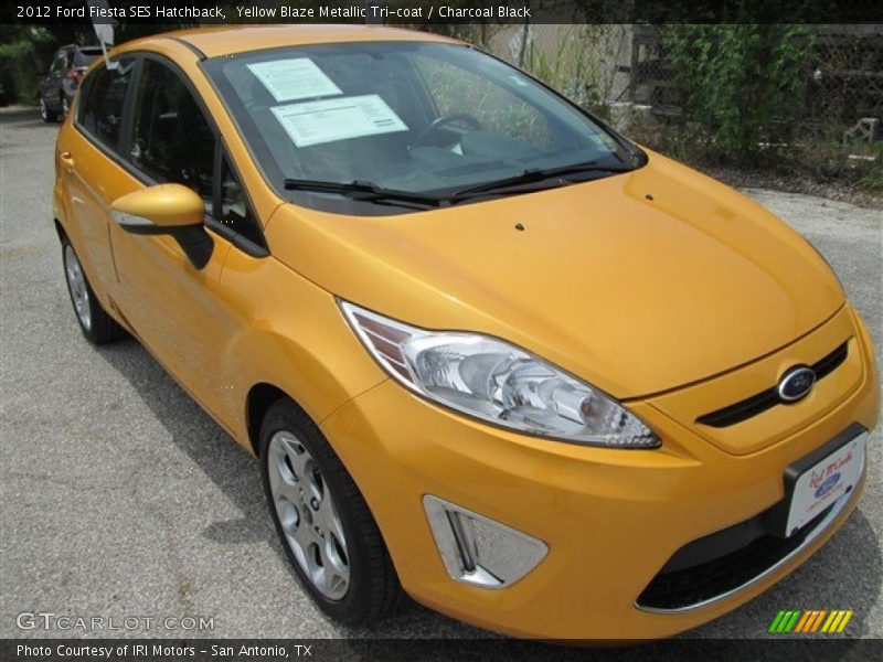 Yellow Blaze Metallic Tri-coat / Charcoal Black 2012 Ford Fiesta SES Hatchback
