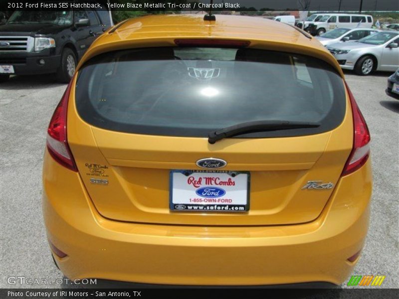 Yellow Blaze Metallic Tri-coat / Charcoal Black 2012 Ford Fiesta SES Hatchback