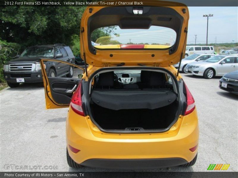 Yellow Blaze Metallic Tri-coat / Charcoal Black 2012 Ford Fiesta SES Hatchback