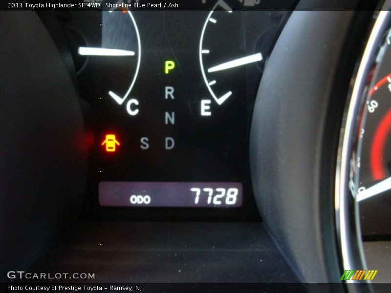 Shoreline Blue Pearl / Ash 2013 Toyota Highlander SE 4WD
