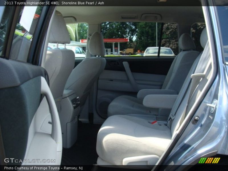 Shoreline Blue Pearl / Ash 2013 Toyota Highlander SE 4WD