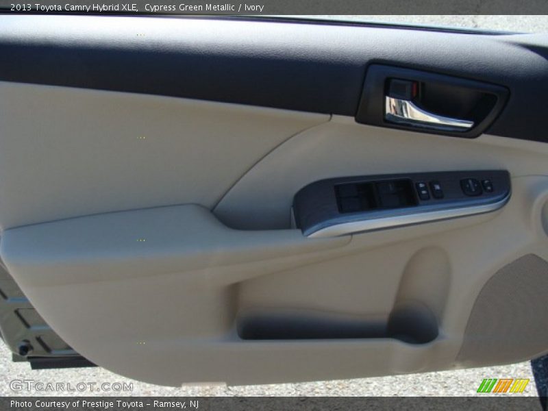 Cypress Green Metallic / Ivory 2013 Toyota Camry Hybrid XLE