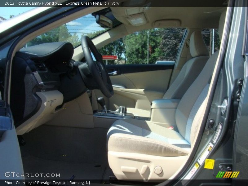 Cypress Green Metallic / Ivory 2013 Toyota Camry Hybrid XLE